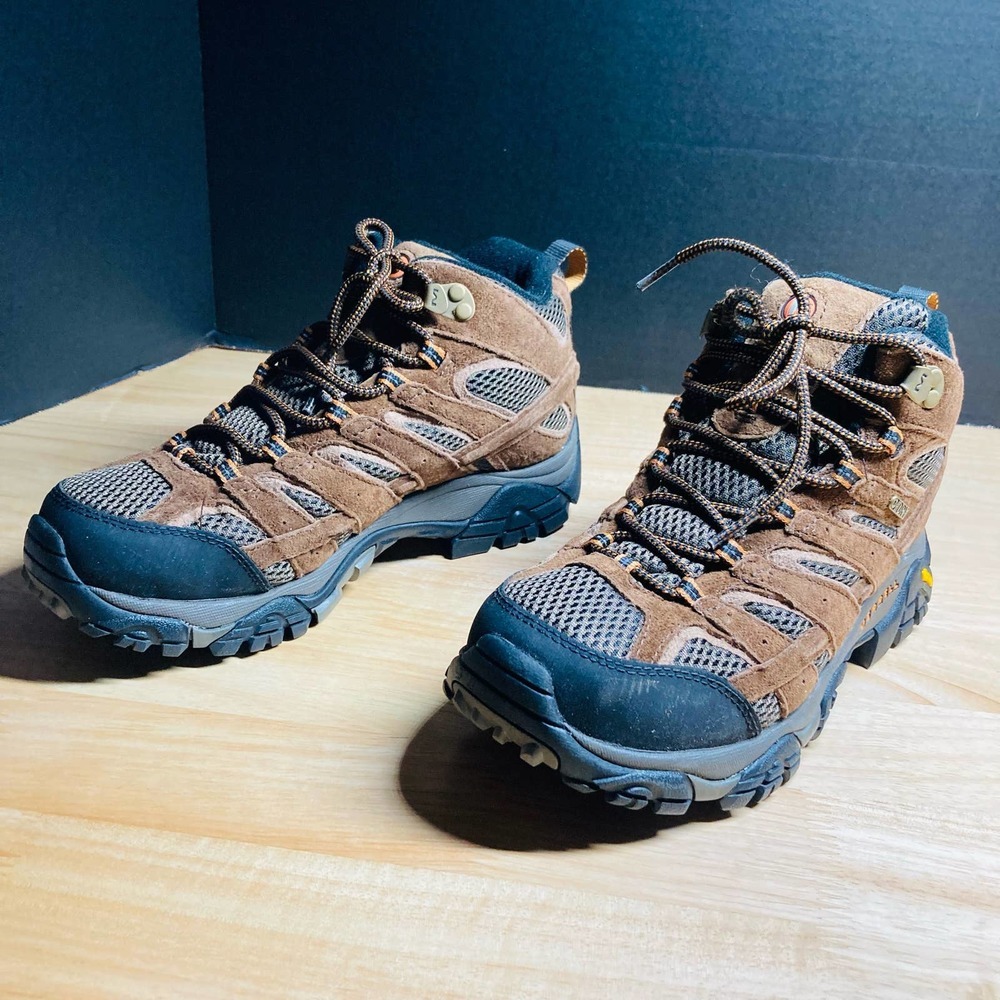 Merrell Men's Moab 2 Mid Waterproof Wide Size 7W Earth. Pre-Owned